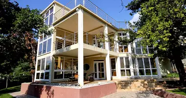 Villa 4 chambres avec Meublesd, avec Piscine, avec Garage dans Sutomore, Monténégro