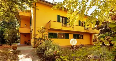 Villa 4 chambres avec parkovka parking, avec Balcon, avec Climatiseur dans Vicopisano, Italie