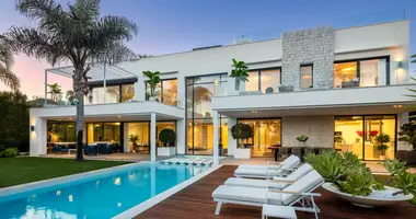 Villa  mit Parkplatz, mit Meerblick, mit Schwimmbad in Marbella, Spanien