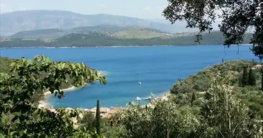 Grundstück in Agios Stefanos, Griechenland