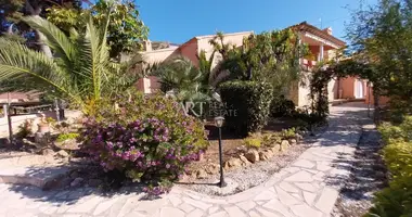 Villa  mit Klimaanlage, mit Terrasse, mit Zentralheizung in l Alfas del Pi, Spanien