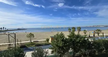 Appartement 2+1 à louer avec vue sur la mer et place de parking! dans Durres, Albanie