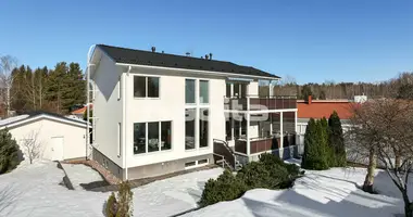 Casa 7 habitaciones en Helsinki sub-region, Finlandia