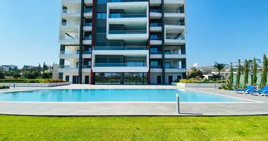 Apartamento 3 habitaciones en Koinoteta Mouttagiakas, Chipre