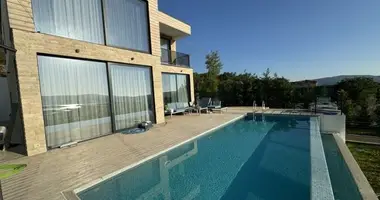 Villa 4 chambres avec Meublesd, avec Climatiseur, avec Vue sur la mer dans Kavac, Monténégro