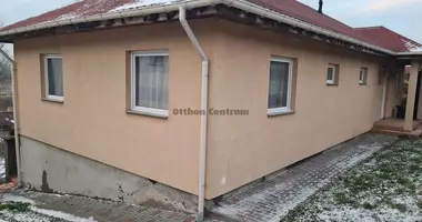 Casa 5 habitaciones en Ujudvar, Hungría