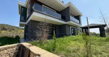 Villa 4 chambres dans Mezitli, Turquie