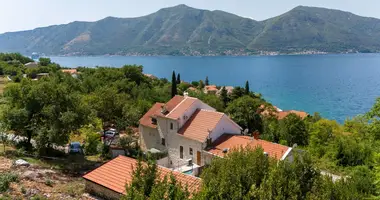 Haus 6 zimmer in Dobrota, Montenegro