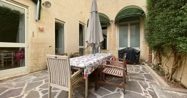 Dom 3 pokoi w Birkirkara, Malta