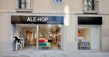 Commercial property 739 m² in Barcelona, Spain