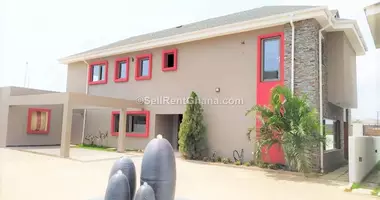 Квартира 4 спальни в Аккра, Гана