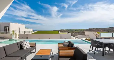 Villa in Urbanizacion Dona Pepa, Spanien