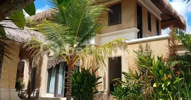 Villa 4 bedrooms in Jimbaran, Indonesia