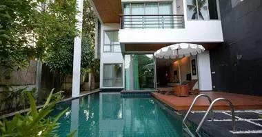 Вилла   с балконом, с мебелью, с кондиционером в Пхукет, Таиланд