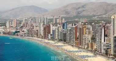 Hotel 1 400 m² in Benidorm, Spanien