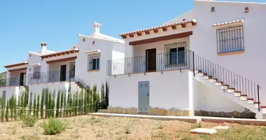 Villa  con Terraza, con baño, con piscina pública en Murla, España