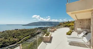 Villa 4 bedrooms in Herceg Novi, Montenegro