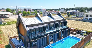Adosado Adosado 3 habitaciones en Dosemealti, Turquía
