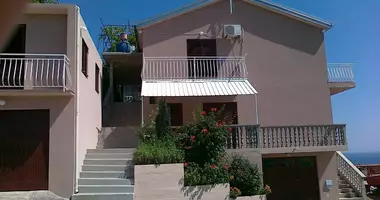 5 bedroom house in Montenegro