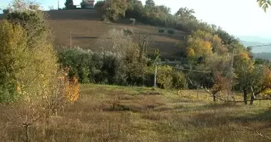 Grundstück in Terni, Italien