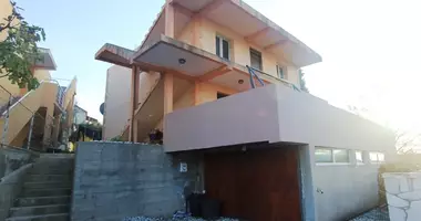 Casa 4 habitaciones en Bjelisi, Montenegro