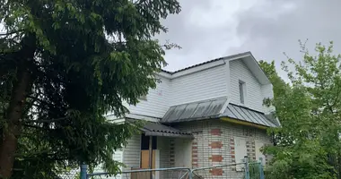Casa 3 habitaciones en Nikolskoye, Rusia