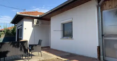 5 room house in Maglod, Hungary