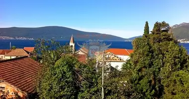 Mieszkanie 3 pokoi w Tivat, Czarnogóra