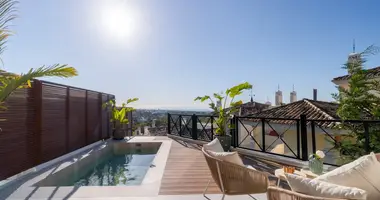 3 bedroom apartment in Marbella, Spain