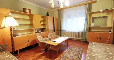 4 room house in Gardony, Hungary