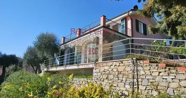 Villa 3 bedrooms in Diano Castello, Italy