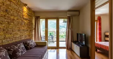 Квартира 1 спальня в Игало, Черногория