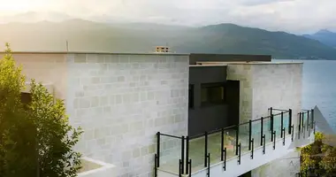 Villa  con Piscina, con televisión por cable en Lustica, Montenegro