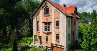 Casa en Astrosycki sielski Saviet, Belarús