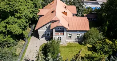 Casa 9 habitaciones en gmina Grodzisk Mazowiecki, Polonia