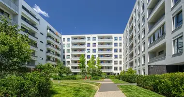 Квартира 3 комнаты в Варшава, Польша