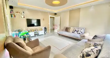 Appartement 3 chambres dans Mahmutlar, Turquie