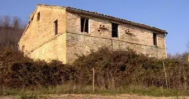 Casa 7 habitaciones en Terni, Italia