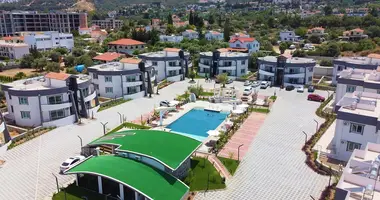 Penthouse 3 Zimmer mit Balkon, mit Klimaanlage, mit Bergblick in Agios Georgios, Nordzypern
