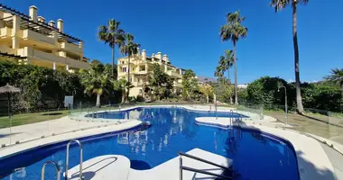 3 bedroom apartment in Estepona, Spain