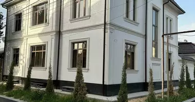 Дом 7 комнат с c ремонтом в Мирзо-Улугбекский район, Узбекистан