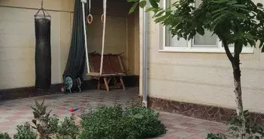 Дом 7 комнат с мебелью, с кондиционером, с центральным отоплением в Ташкент, Узбекистан