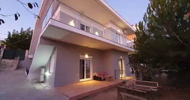 Отель 307 м² в Амаринтос, Греция