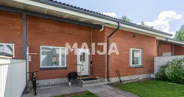 Mieszkanie 4 pokoi w Maentsaelae, Finlandia