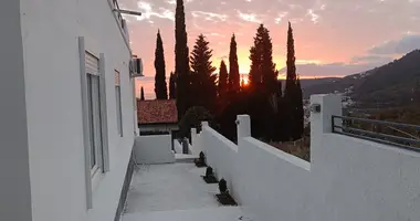 Villa  mit Meerblick, mit Garage in Bar, Montenegro