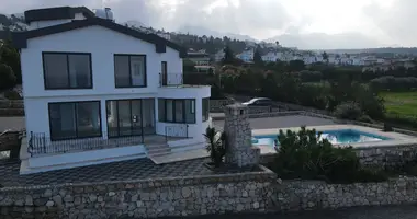 Villa 5 zimmer mit Doppelt verglaste Fenster, mit Balkon, mit Meerblick in Kyrenia, Nordzypern