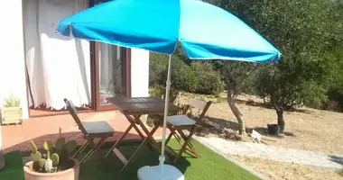 Villa  mit Garten, mit Verfügbar in El Cuarton, Spanien