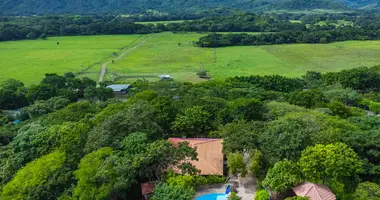 Haus 2 Schlafzimmer in Veintisiete de Abril, Costa Rica