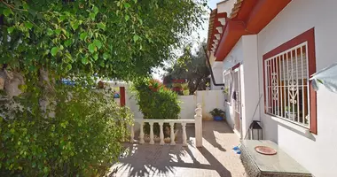 Villa 2 bedrooms with Less than 1 hour to Alicante airport, with Less than 5 km. from the sea, with 1 hour drive to Murcia airport in Torrevieja, Spain