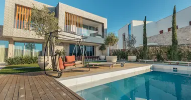 Villa 6 zimmer in Kumbor, Montenegro